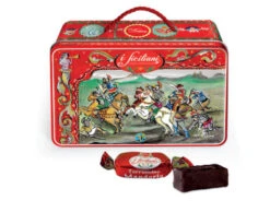 Dolgam Gift Tin Torroncini Soft Nougat Assorted Flavors, 8.8 Oz -Piccolos Gastronomias 0010 BORSETTA IN LATTA CONTENENTE TORRONCINI TENERI ALLE MANDORLE IN 6 GUSTI ASSORTITI 600x472 1