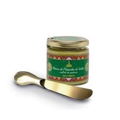 Fiasconaro Dolce & Gabbana Sicilian PISTACHIO PANETTONE IN SMALL TIN, 500 G -Piccolos Gastronomias 05 dolce and gabbana fiasconaro crema di pistacchio spalmino 6 41736f8e d278 45fc 9fb0 10c8397a8073